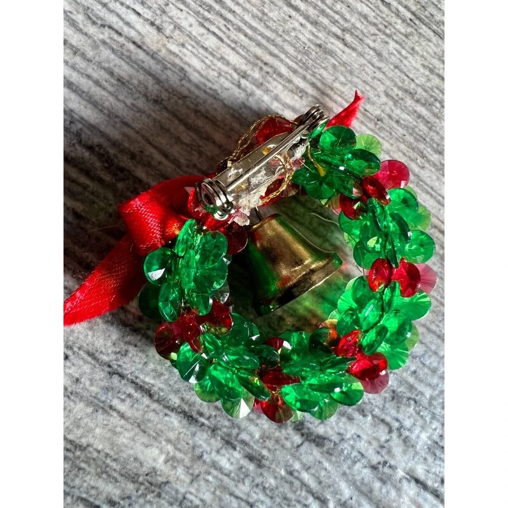 Beaded Pin Ugly Christmas‎ Wreath With Bow and bell Handmade Hand Crafted 1.5